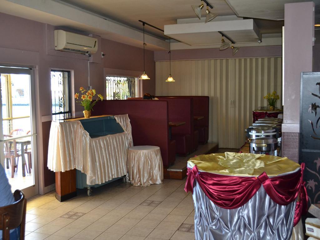 Hotel West Plaza Malakal Koror Zewnętrze zdjęcie