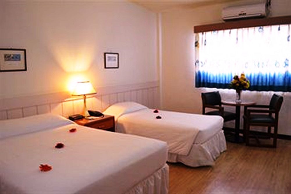 Hotel West Plaza Malakal Koror Zewnętrze zdjęcie