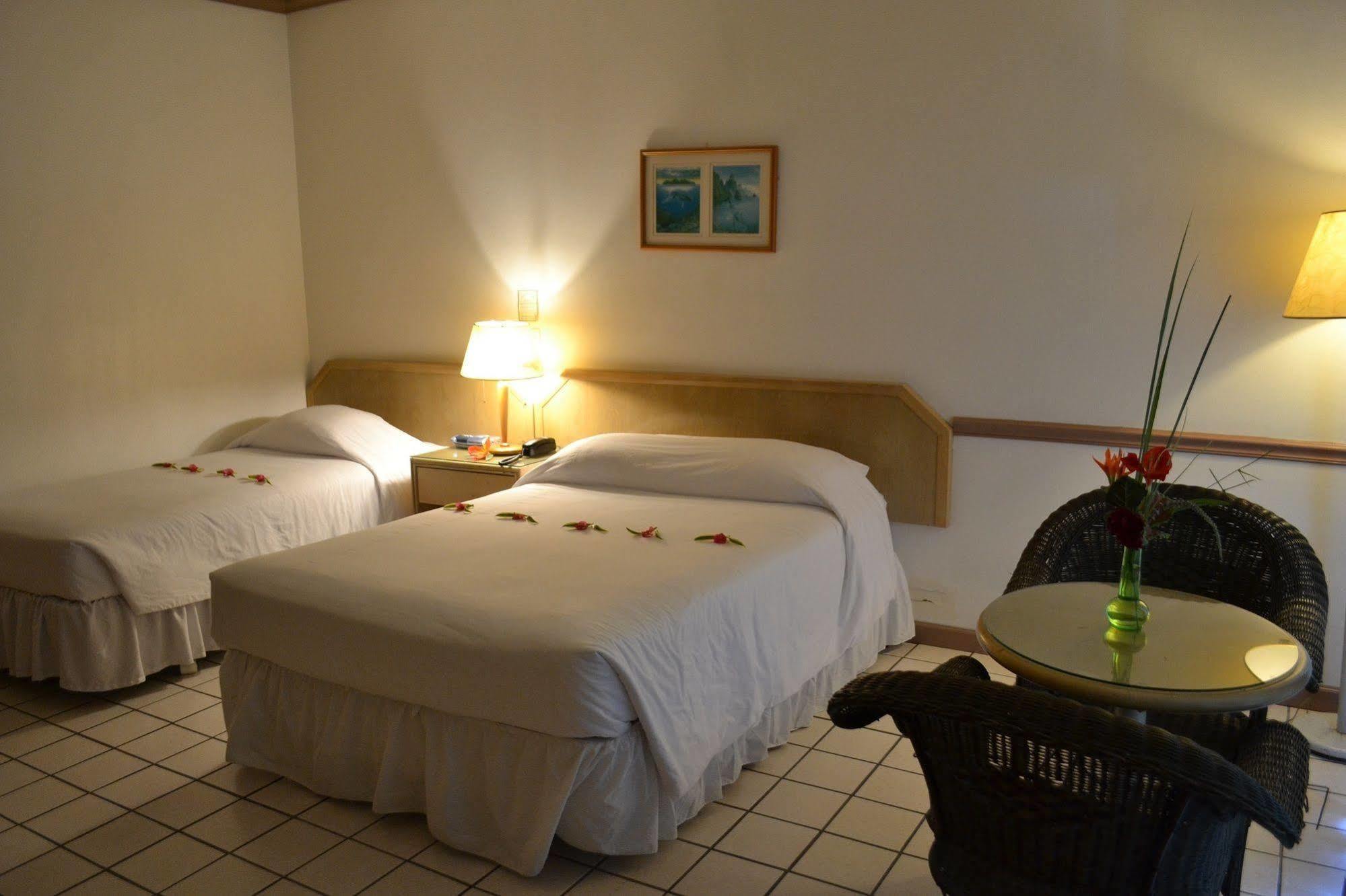 Hotel West Plaza Malakal Koror Zewnętrze zdjęcie