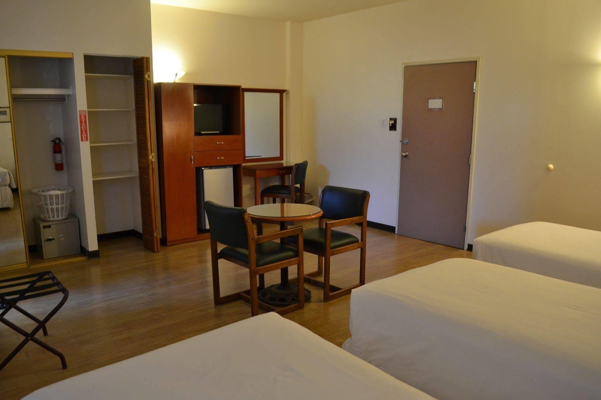 Hotel West Plaza Malakal Koror Zewnętrze zdjęcie