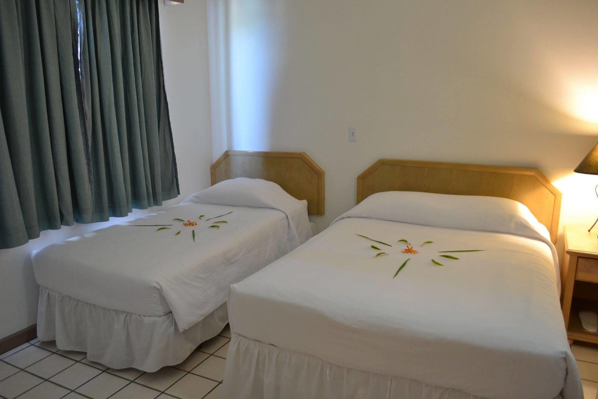 Hotel West Plaza Malakal Koror Zewnętrze zdjęcie